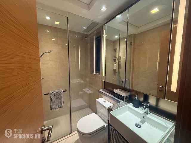 Tung Chung - Century Link Phase 1 Tower 3B 06