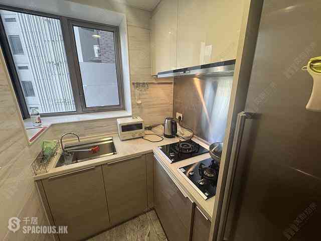 Tsuen Wan - Parc City Block 7 04