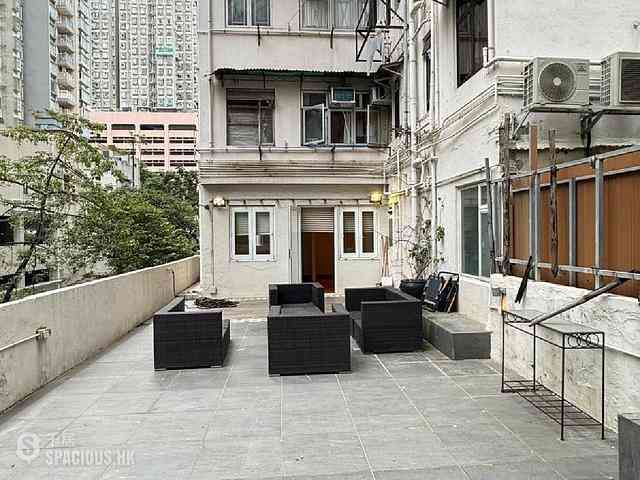Sai Ying Pun - Hang Yue Building 02