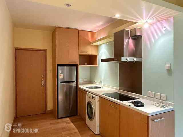 Sai Ying Pun - Hang Yue Building 06