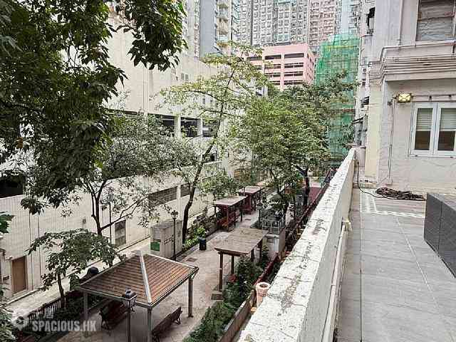 Sai Ying Pun - Hang Yue Building 08