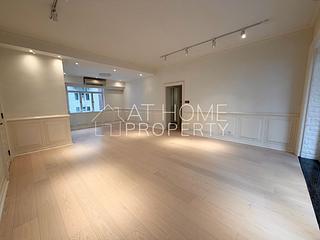 Mid Levels West - Breezy Court 03