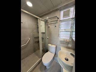 Sai Ying Pun - King Ming Mansion 05