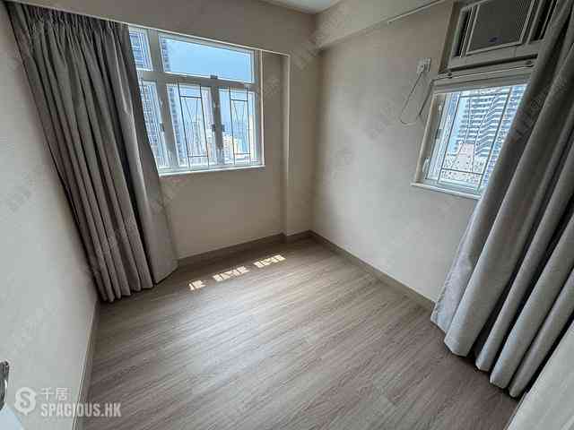 Sai Ying Pun - King Ming Mansion 09