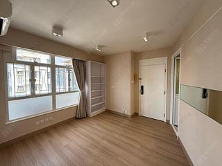 Sai Ying Pun - King Ming Mansion 03