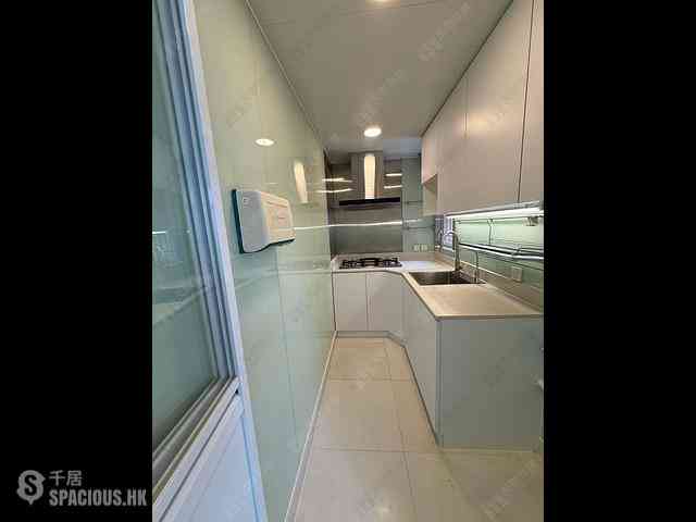 Sai Ying Pun - King Ming Mansion 14