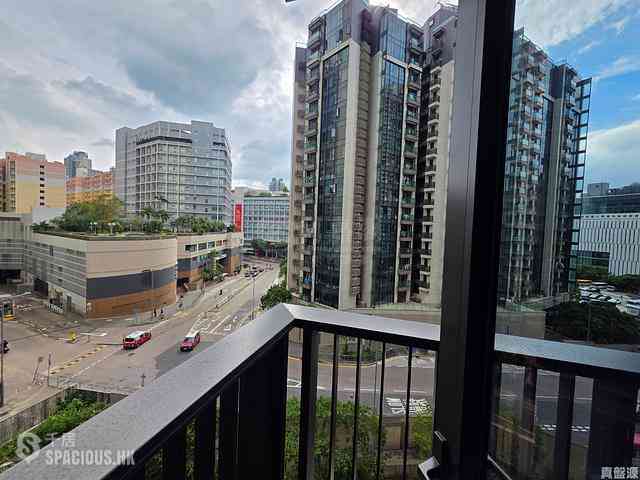 Ho Man Tin - Mantin Heights Block 10 04