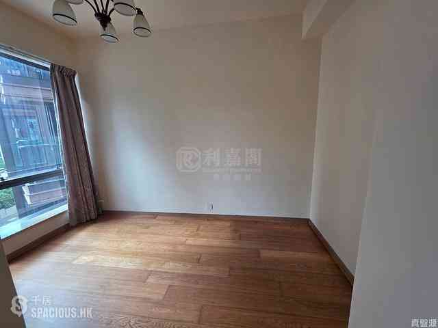 Ho Man Tin - Mantin Heights Block 10 05