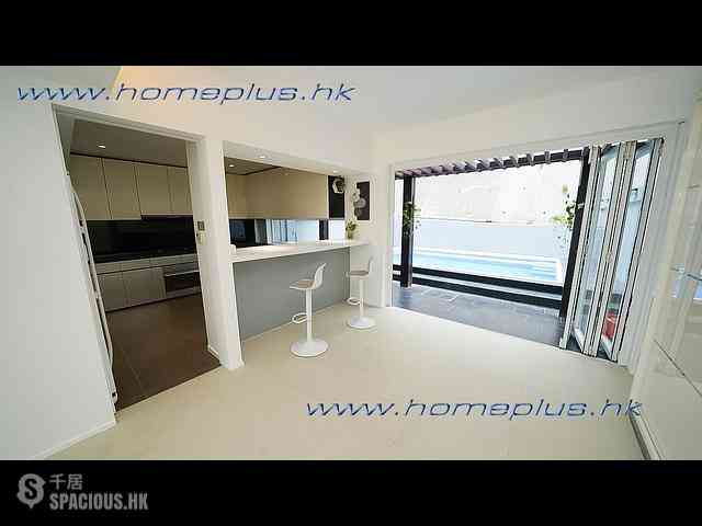 Clear Water Bay - Little Palm Villa 06