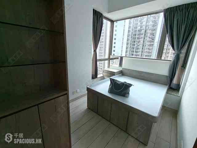 Tai Kok Tsui - The Hermitage Block 6 03
