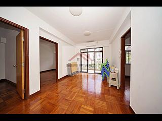 Mid Levels West - Hing Wah Mansions 02