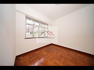 Mid Levels West - Hing Wah Mansions 05