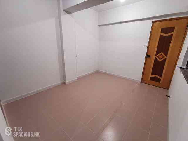 Quarry Bay - Kam Hoi Mansion 02