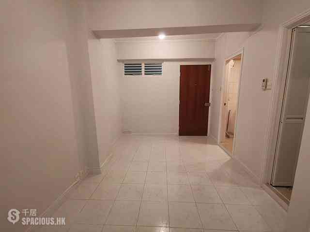 Quarry Bay - Kam Hoi Mansion 01