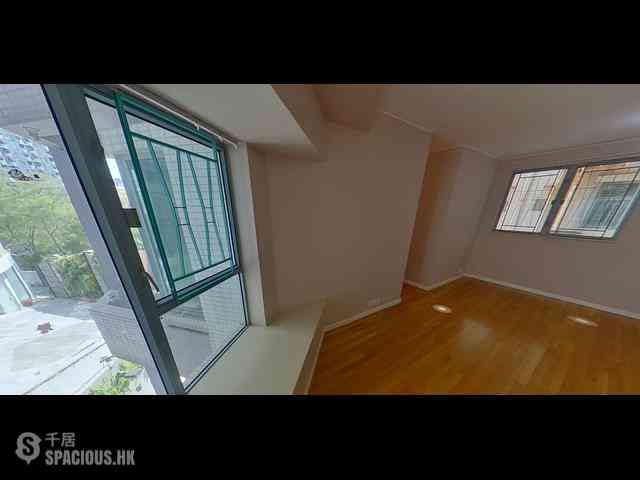 Quarry Bay - The Floridian 01