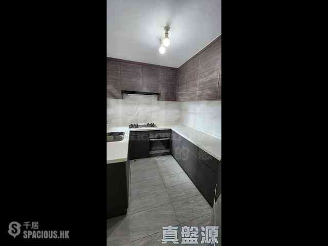 Quarry Bay - The Floridian 04