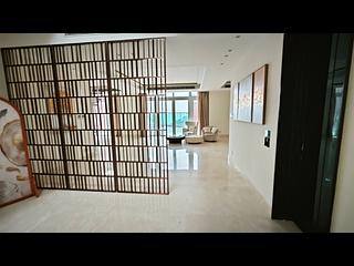 The Peak - 28, Gough Hill Road 02