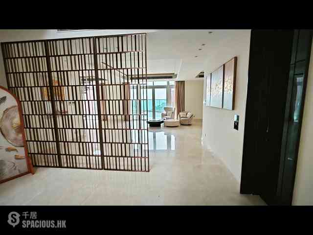 The Peak - 28, Gough Hill Road 02