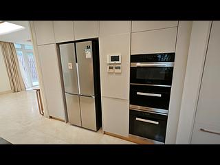 The Peak - 28, Gough Hill Road 05
