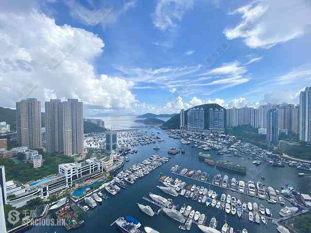 Wong Chuk Hang - Marinella Block 3 02