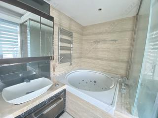 Wong Chuk Hang - Marinella Block 3 08