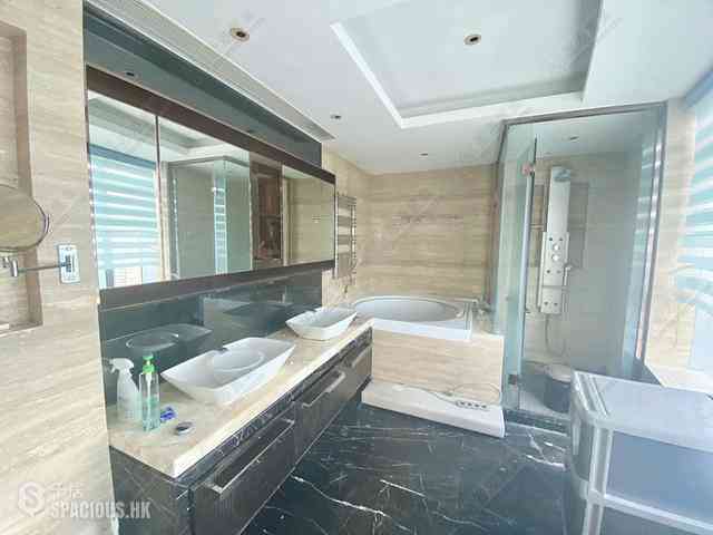 Wong Chuk Hang - Marinella Block 3 09