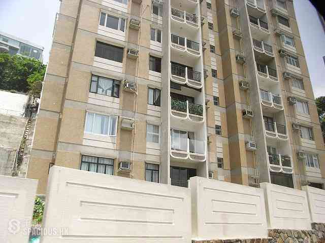 The Peak - Villa Verde Block C 02