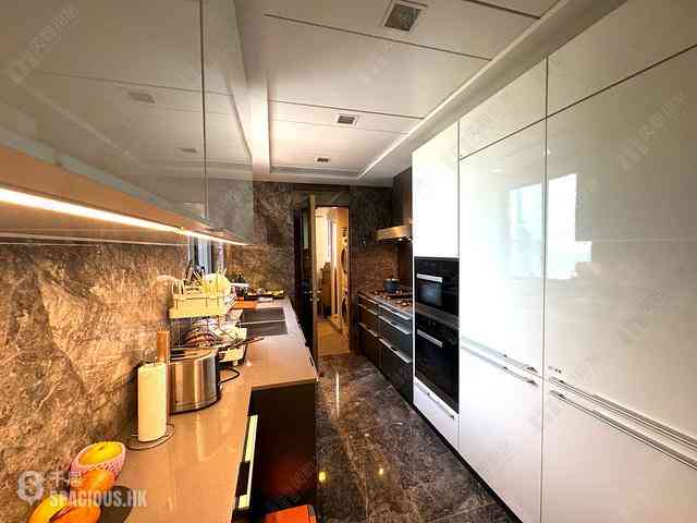 North Point - Victoria Harbour Phase 1B Tower 1 03