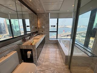 North Point - Victoria Harbour Phase 1B Tower 1 04