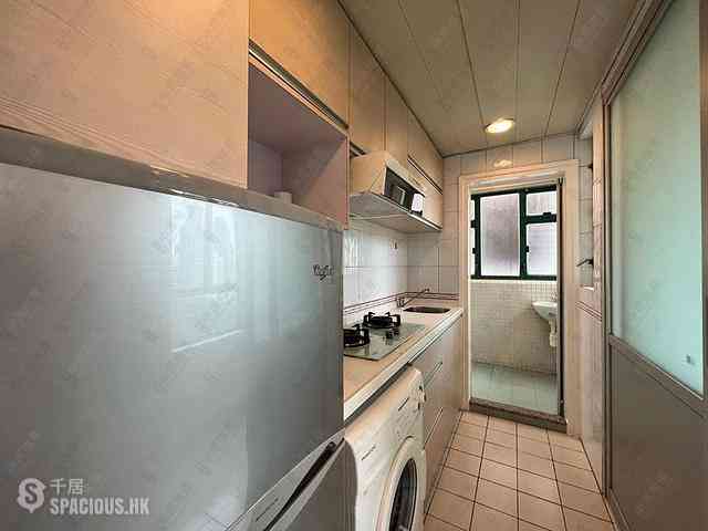 Sai Ying Pun - 1A, High Street 04