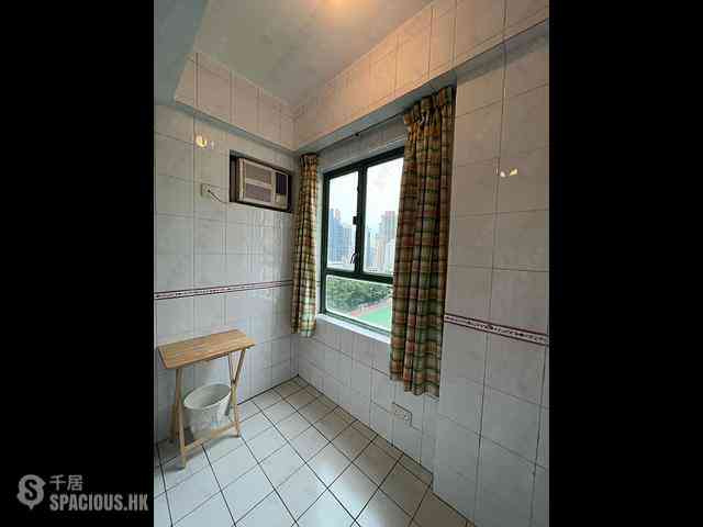 Sai Ying Pun - 1A, High Street 05