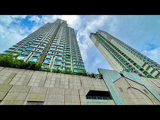 Kennedy Town - University Heights Block 2 03