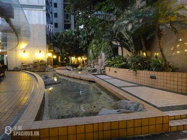Kennedy Town - University Heights Block 2 04
