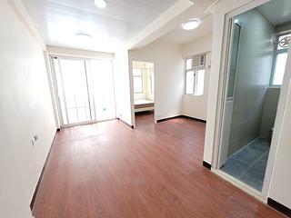 Wan Chai - Fu Yuen Building 06