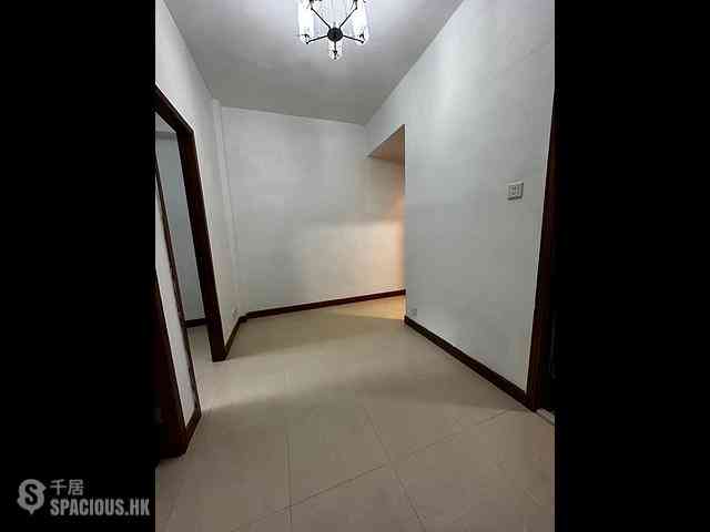 Sai Ying Pun - 406-412, Queen's Road West 02