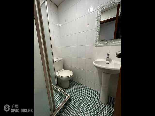 Sai Ying Pun - 406-412, Queen's Road West 08