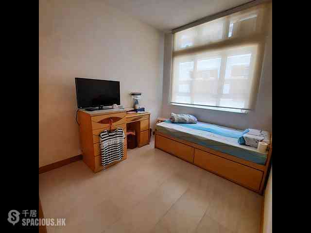 Kennedy Town - Hee Wong Terrace 02