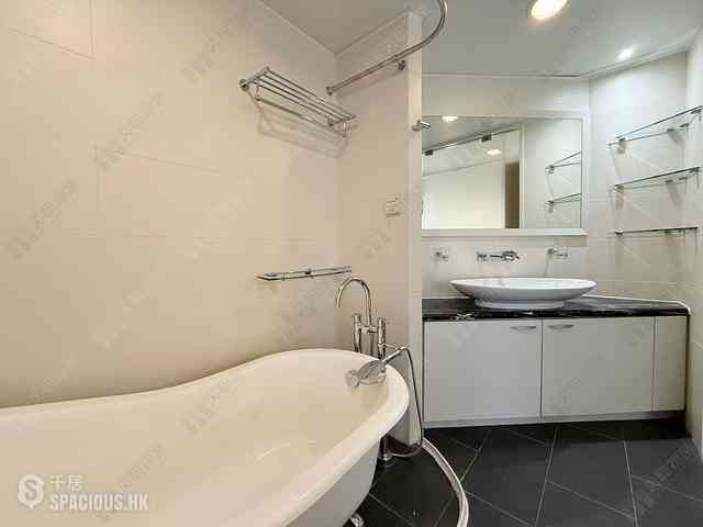 Kennedy Town - Hee Wong Terrace Block 4 03