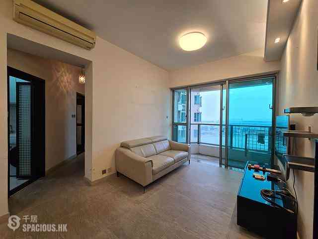 Tung Chung - Coastal Skyline Phase 3 La Rossa Block B (Block 8) 04