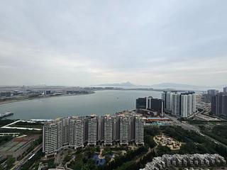 Tung Chung - Coastal Skyline Phase 3 La Rossa Block B (Block 8) 08