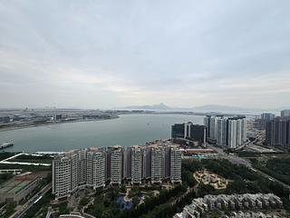 Tung Chung - Coastal Skyline Phase 3 La Rossa Block B (Block 8) 09