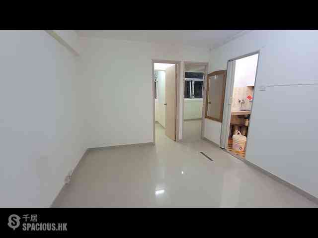 Quarry Bay - Tai Sing House 01