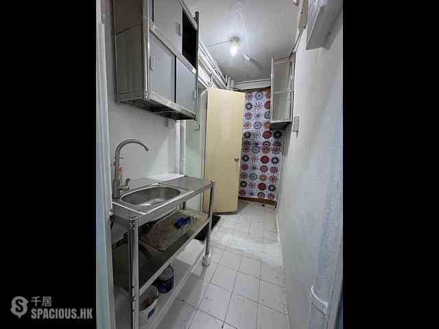 Quarry Bay - Yick Cheong Building 09