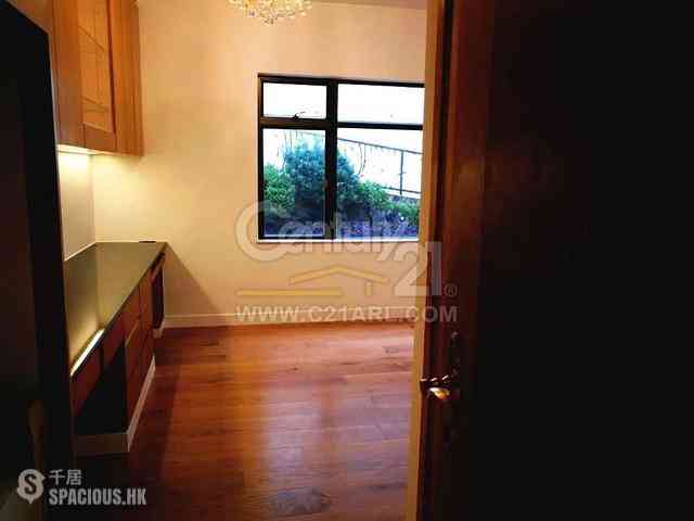 Shouson Hill - Evergreen Gardens Block 6 12