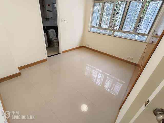 Quarry Bay - Cheung Yuen Mansion 02