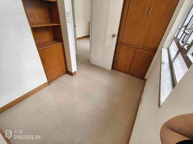 Quarry Bay - Cheung Yuen Mansion 04