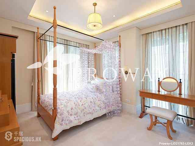 The Peak - 28, Gough Hill Road 09