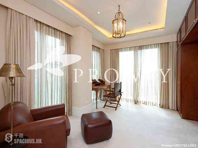 The Peak - 28, Gough Hill Road 10