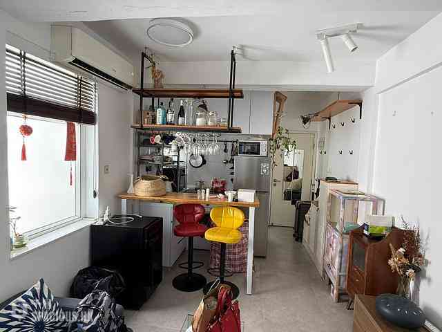 Sai Ying Pun - 25, High Street 03