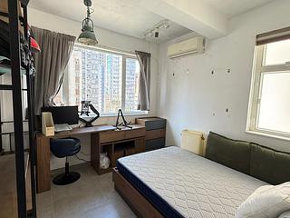 Sai Ying Pun - 25, High Street 04